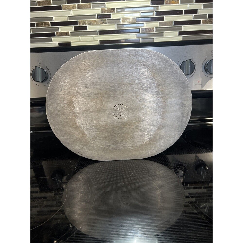 Vintage Guardian Service Ware Roaster Hammered Dutch Oven (no lid) - Picture 6 of 6